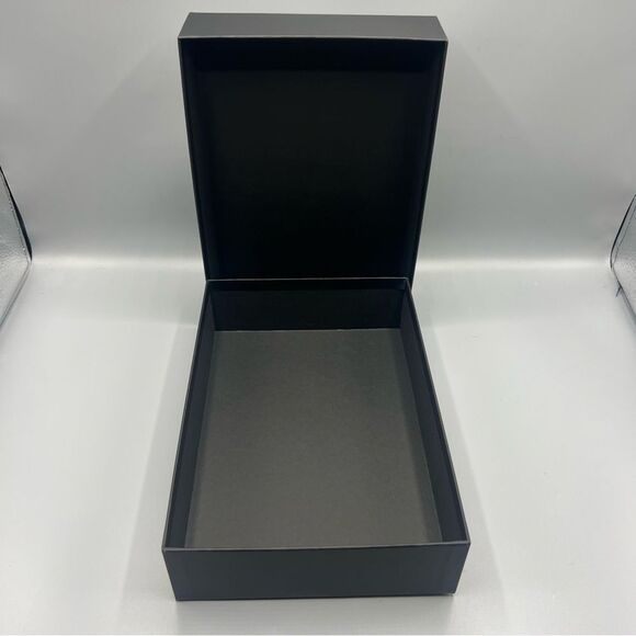 Chanel Black Gift Box - Picture 3 of 4